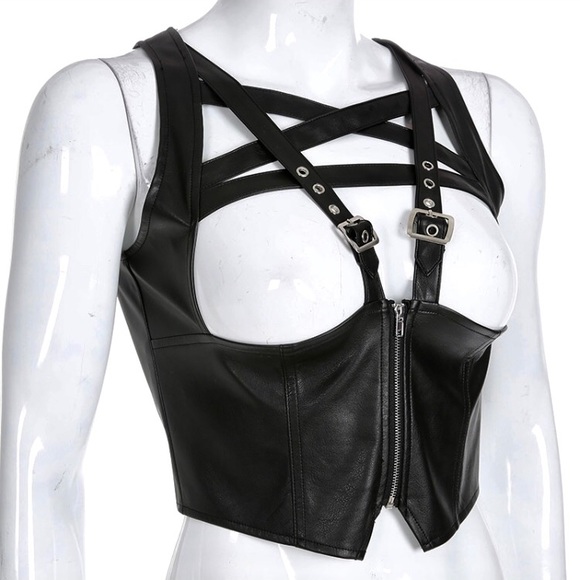 Vegan Leather Inverted Pentagram Zipper Vest - Picture 5 of 8